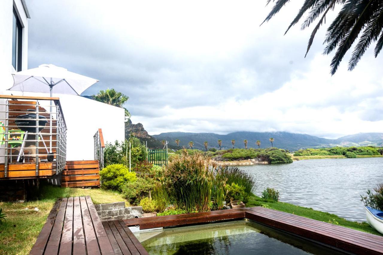 Vlei Cove Guesthouse Cape Town Exterior photo