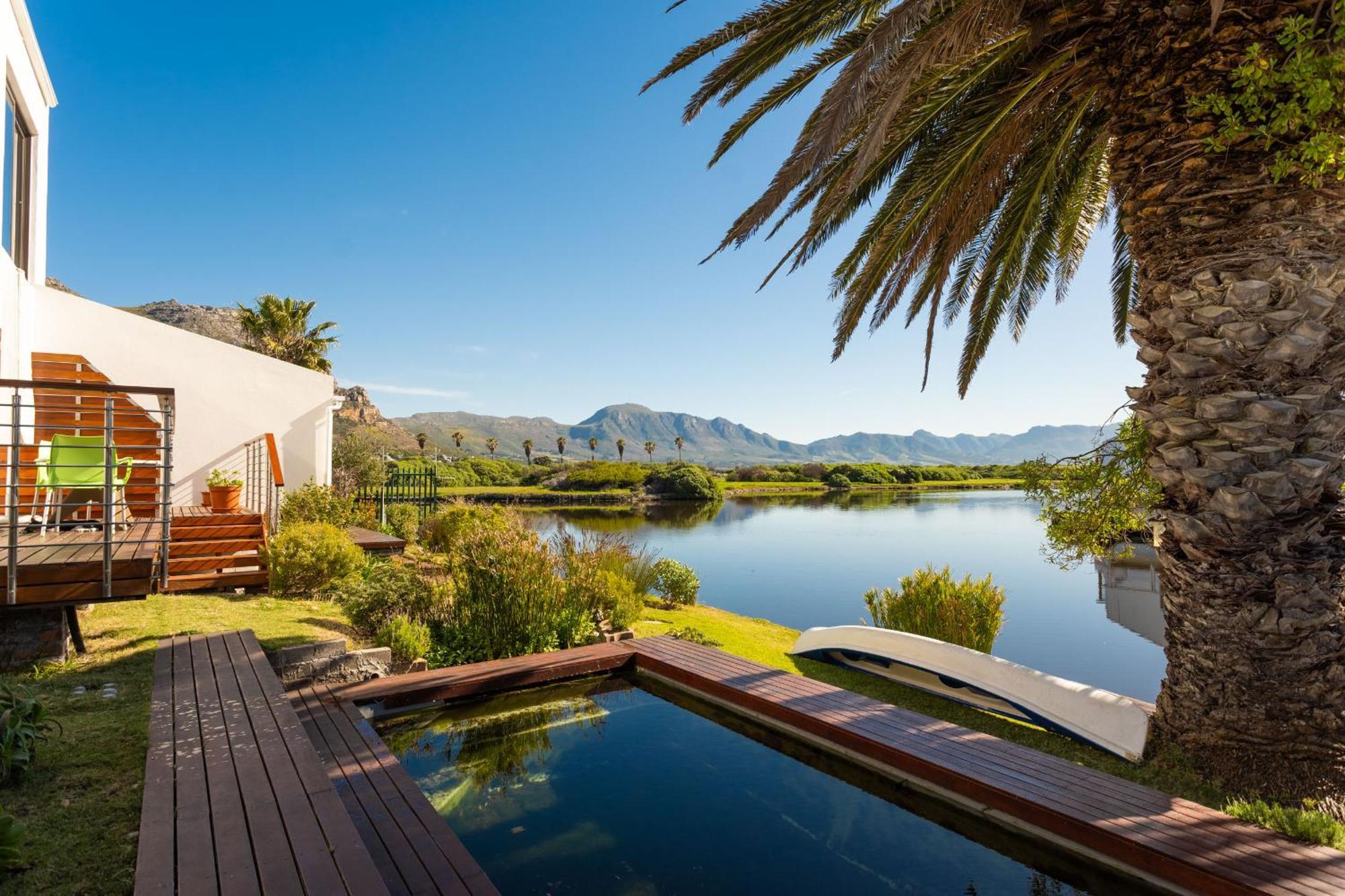 Vlei Cove Guesthouse Cape Town Exterior photo