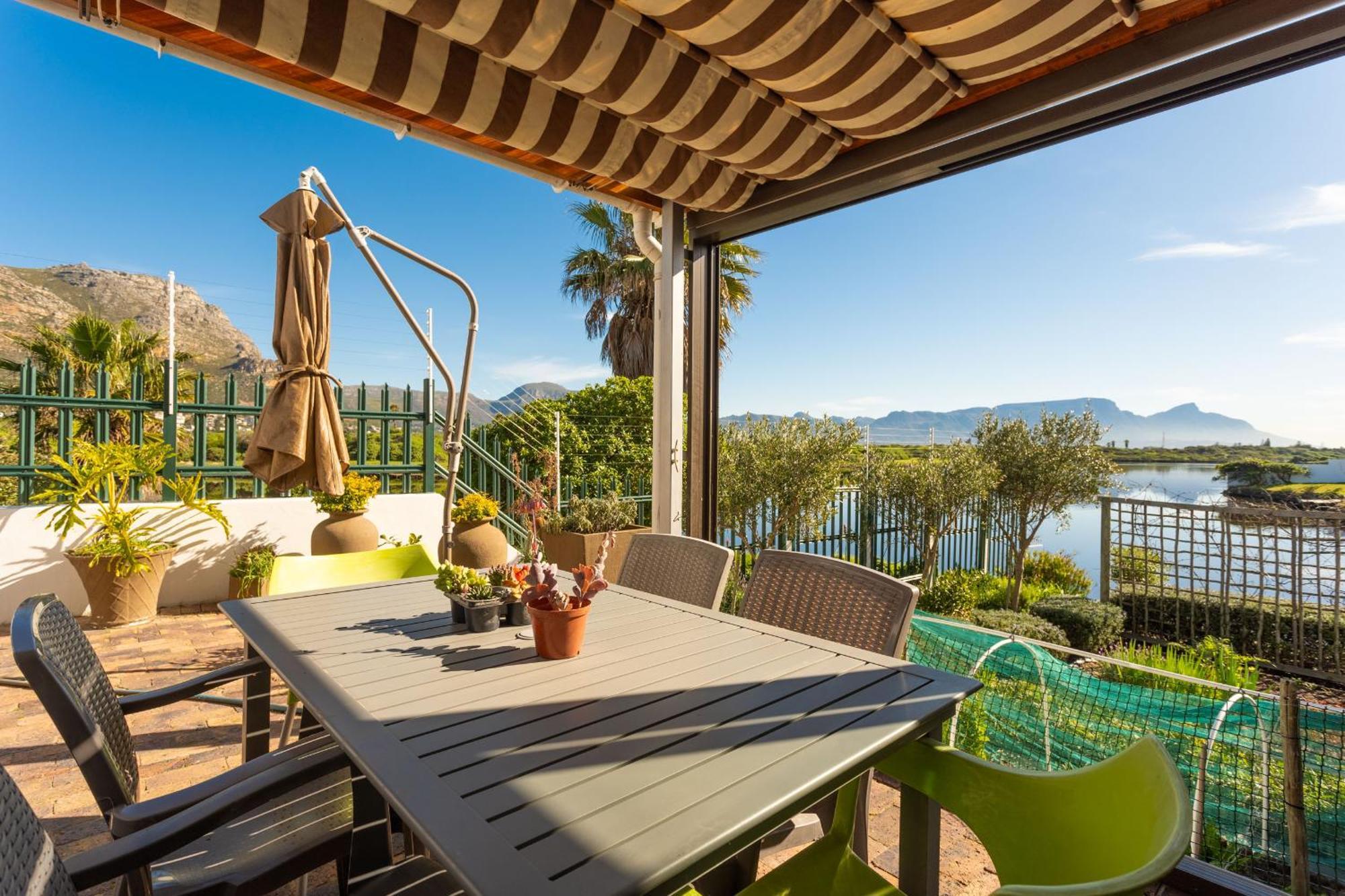Vlei Cove Guesthouse Cape Town Exterior photo